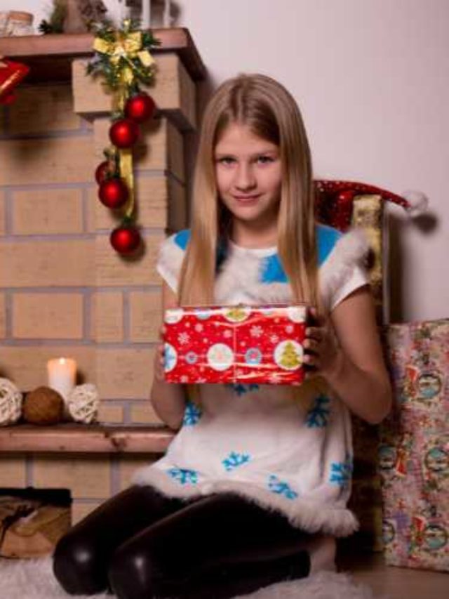 cropped-New-Year-Pr-Girlfriend-ko-kya-Gift-dena-chahiye.jpg